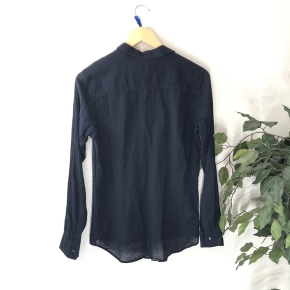 Eddie Bauer Navy Blue Textured Button Down - Picture 6 of 6